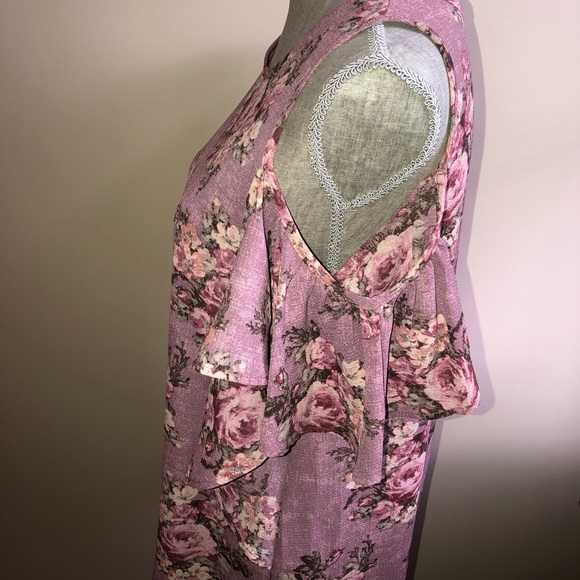 Dusty rose floral/Tank style cold shoulder top - Picture 4 of 7
